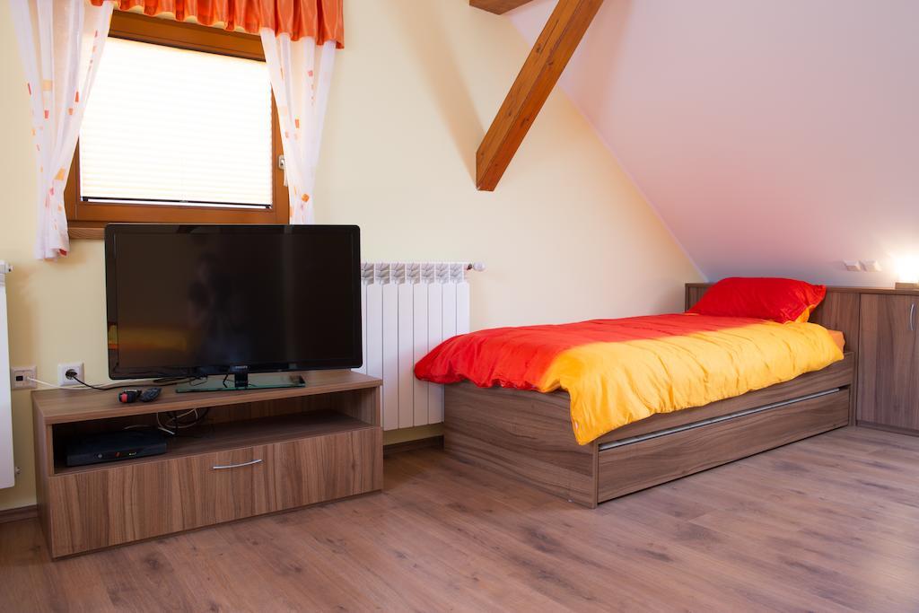 Apartment Homovec Lome Chambre photo